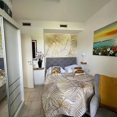 Casa Gardalido Mit Garten Und Pool Апартаменты *